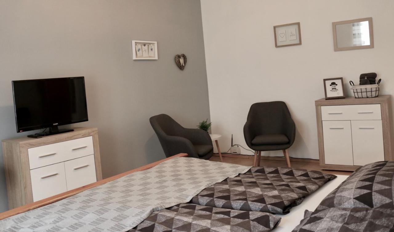 Szabadsag Apartman Beci Exterior foto